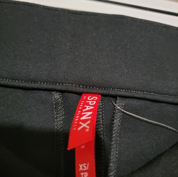 Spanx The Perfect Pant, Ankle Backseam Skinny - Picture 4 of 6